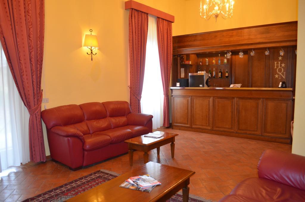 Hotel Oasi Neumann كورتونا المظهر الخارجي الصورة
