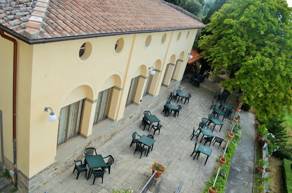 Hotel Oasi Neumann كورتونا المظهر الخارجي الصورة