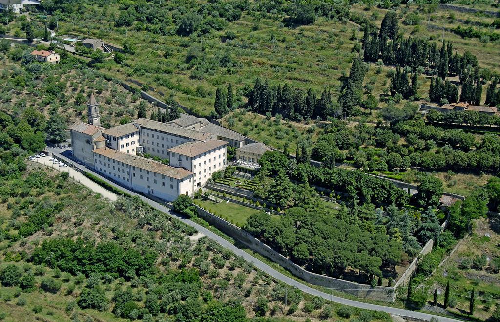 Hotel Oasi Neumann كورتونا المظهر الخارجي الصورة
